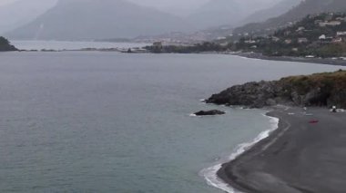 San Nicola Arcella, Cosenza, Calabria, İtalya 23 Eylül 2023: Arcomagno plajına giden yoldan panoramik manzara