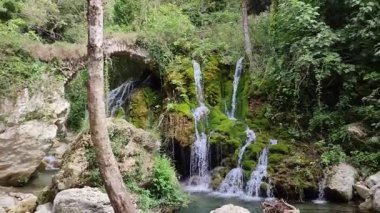 Casaletto Spartano, Campania, İtalya - 20 Eylül 2023: Oasis Cascate dei Capelli di Venere in the Cilento, Vallo di Diano and Alburni National Park, 1998 'den beri UNESCO miras alanı