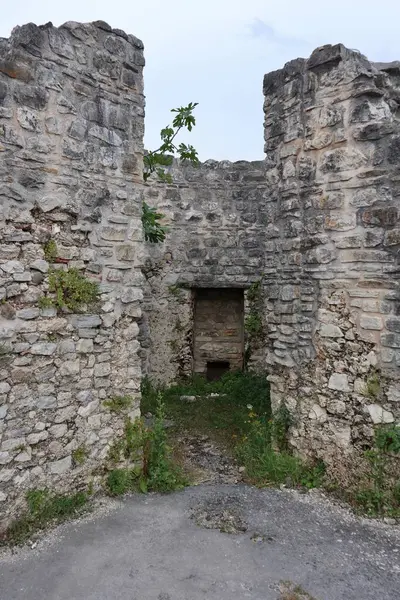 stock image Laviano, Campania, Italy  June 24, 2023: Norman Castle dating back to the 10th century that dominates the village from the top of the Rupe dellOlivella