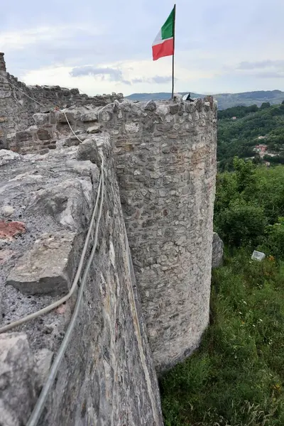 stock image Laviano, Campania, Italy  June 24, 2023: Norman Castle dating back to the 10th century that dominates the village from the top of the Rupe dellOlivella