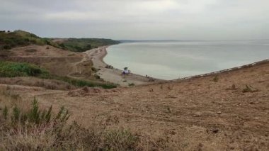 Vasto, Abruzzo, İtalya 5 Eylül 2024: Punta Aderci 'deki Costa dei Trabocchi' nin Esnemesi