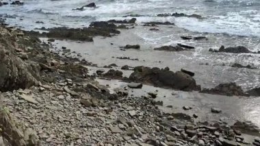 Castellabate, Salerno, Campania, İtalya 18 Eylül 2024: Punta Licosa ile Ogliastro Marina arasındaki kıyı şeridi