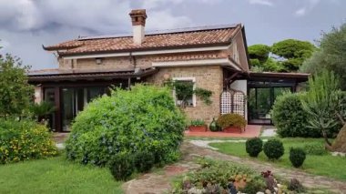 Castellabate, Salerno, Campania, İtalya 18 Eylül 2024: Punta Licosa 'da pansiyon ve kahvaltı