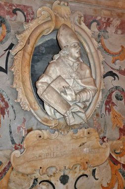 Salerno, Campania, İtalya, 26 Kasım 2024: St. Matthew kalıntılarının bulunduğu 11. yüzyılda inşa edilen katedralin içi