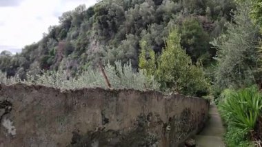 Ravello, Campania, İtalya 13 Ocak 2025: Amalfi kıyısındaki Atrani köyüne komşu Ravello 'nun küçük bir köyü olan Castiglione' nin Glimpse 'si