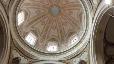 Napoli, Campania, İtalya 24 Aralık 2024: 17. yüzyıl Santa Caterina a Chiaia Kilisesi