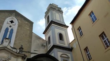 Napoli, Campania, İtalya - 31 Aralık 2024: San Domenico Maggiore Bazilikası Angevins tarafından 13. yüzyılda kuruldu