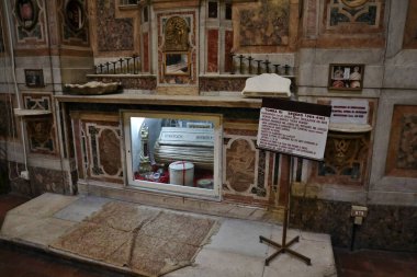 Naples, Campania, Italy  February 14, 2025: Interior of the Basilica of San Giorgio Maggiore founded in the 5th century and renovated in the 17th century by Cosimo Fanzago who reversed its orientation clipart