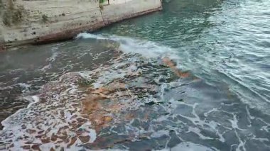 Napoli, Campania, İtalya 23 Kasım 2024: Gaiola Sualtı Parkı 'nın Deniz Koruma Alanında Posillipo' nun Serbest Plajı
