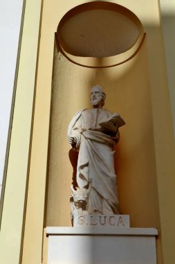 Minori, Campania, İtalya 19 Kasım 2024: 18. yüzyılın ortalarında Minori 'nin koruyucu azizi Aziz Trofimena' nın kalıntılarını barındırmak için yeniden inşa edilen kilise