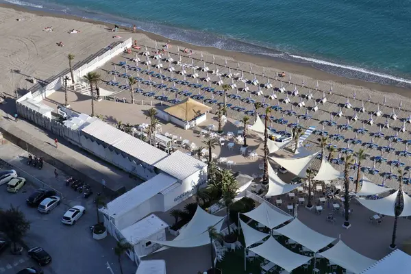 Vietnam Konsolosu Mare, Campania, İtalya 30 Mayıs 2025 Via Cristoforo Colombo 'dan Torre Crestarella' ya