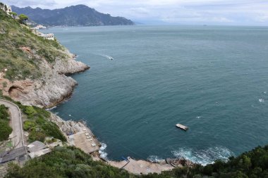 Conca dei Marini, Campania, İtalya 1 Ekim 2022: Capo di Conca 'da plaj tatil köyü