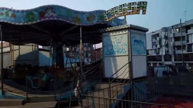 Benevento, Campania, İtalya, 28 Haziran 2025: Madonna delle Grazie şöleni vesilesiyle Via Grimoaldo Re 'de biniciler toplanıyor