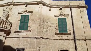 Lecce, Campania, İtalya 18 Eylül 2025: Katedral Meydanı