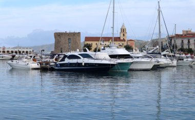 Marina di Acciaroli, Campania, İtalya 14 Eylül 2025: Sabahın erken saatlerinde limana bir bakış