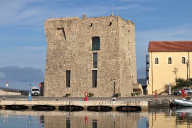 Marina di Acciaroli, Campania, İtalya 14 Eylül 2025: Sabahın erken saatlerinde limana bir bakış