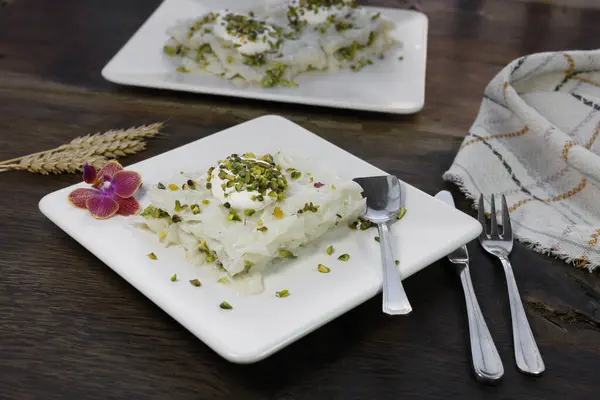 Glla Tatls - Türkiye Geleneksel Ramazan Tatlısı Gullac