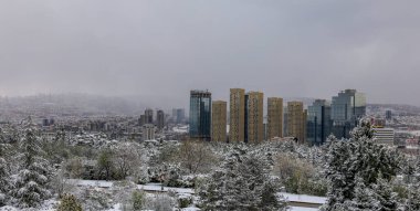 Ankara Türkiye - Ankara 'da 11.04.2025 kış kenti manzarası