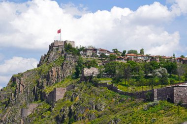 Ankara görüşü, kalesi ve Türk bayrağı                          