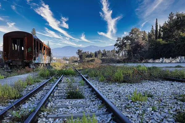 Atina 'daki eski ahşap ev