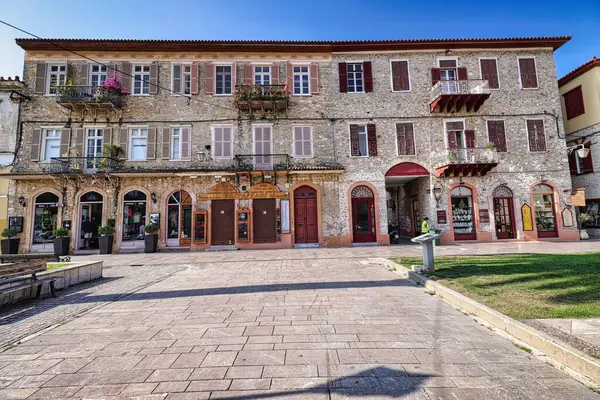 Laurio Yunanistan 'daki eski bina