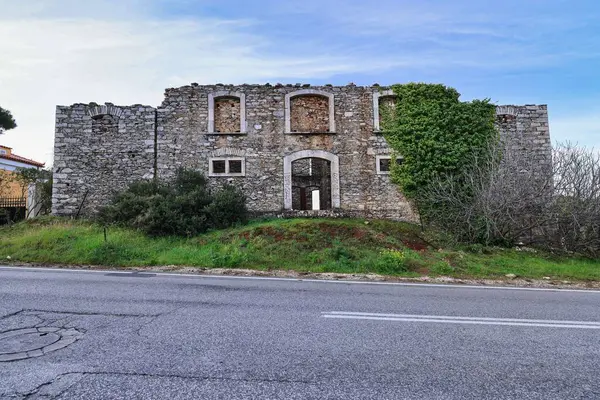 Yunanistan 'ın antik kentinin eski taş duvarı