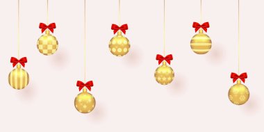 Beyaz arka planda parıltılı ve kırmızı kurdeleli farklı altından Noel topları. Mutlu yıllar için dekorasyonlar ve Mutlu Noeller tasarımı. Vektör İllüstrasyonu