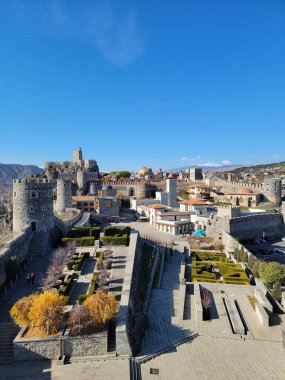 Akhaltsikhe Kalesi tarihin ve mimarinin büyüleyici bir birleşimidir. Akhaltsikhe, Samtskhe-Javakheti, Gürcistan