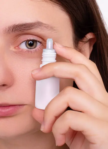 Göz damlası reklamı 