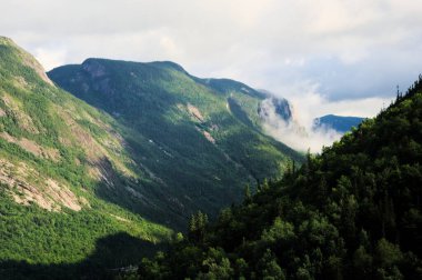 Acropole des Draveurs 2 'de sabah görüntüsü