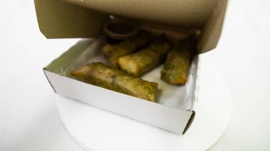 Geleneksel Asya Vietnamlısı, Japon ve Çin yemekleri Harumaki, ayrıca Spring Roll olarak da bilinir.