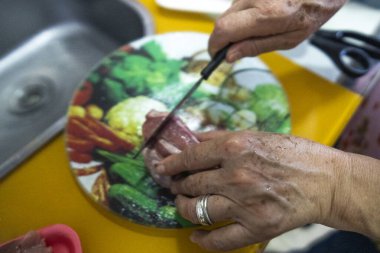 Pirzola, limon ve Brezilya yemeklerinde yaygın olarak kullanılan diğer baharatlar