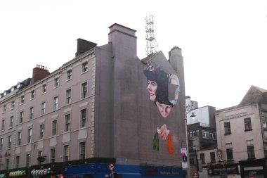 George Street, Dublin, Ireland- 8 Mart 2016: Duvarın dışındaki bir binaya grafiti