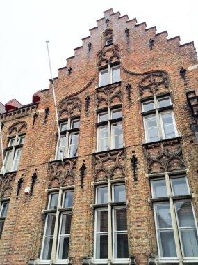 Brugge, Belçika, Avrupa - 15 Mar 2016: Ortaçağ tarzı Saint Johns Hastanesi, Avrupa 'nın korunmuş en eski binası. Bruges 'de bir müze.