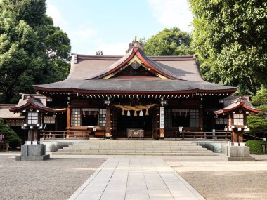 Izumi Tapınağı, Chuo Ward, Kumamoto, Japonya - 21 Sep 2018: İkinci Dünya Savaşı 'ndan sonra Suizenji Jojuen Bahçesi' nde yeniden inşa edilen tapınağın dışı