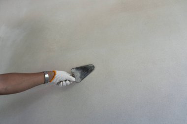 Duvarlara pürüzsüz bitiş uygulaması ev dekorasyonu resim yakalama kapalı çekim görünüm diy kavramı