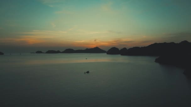 Verken Vietnam Visserijtraditie Met Verbluffende Luchtfoto Silhouetted Tegen Zonsondergang Traditionele — Stockvideo