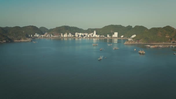 Doświadcz Spokoju Tradycyjnych Łodzi Rybackich Cat Port Long Bay Wietnam — Wideo stockowe
