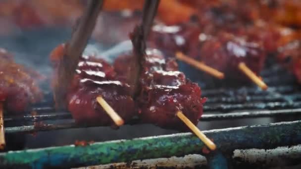 Poznaj Tętniącą Życiem Scenę Ulicznego Jedzenia Wietnamu Kultowym Banh Succulent — Wideo stockowe