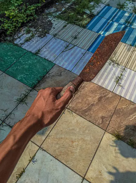 Evin arkasındaki alanın fotoğrafı yıllardır muhafaza edilmemiş.