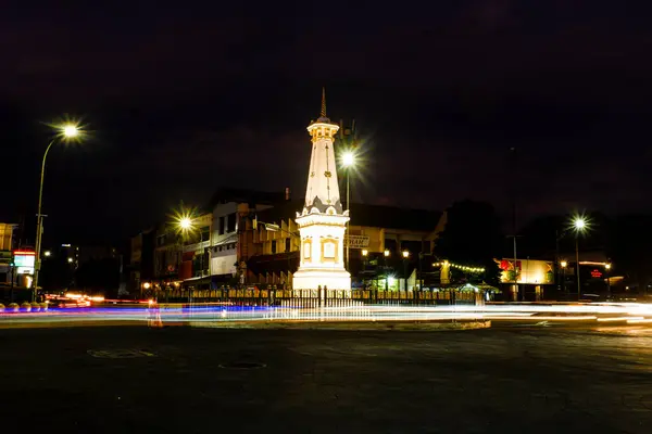 İsrail eyaletinin başkentinin gece manzarası.