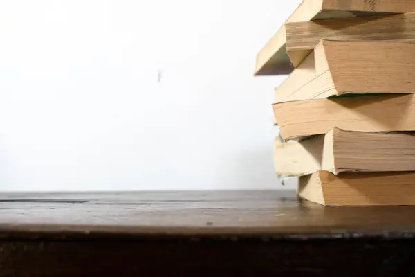 kitap kopya alanı ile yığını