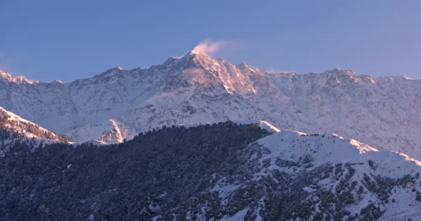 Frosty Heights Flygfoto Soluppgång Triund Top Filtas Himalaya Snöfall — Stockvideo