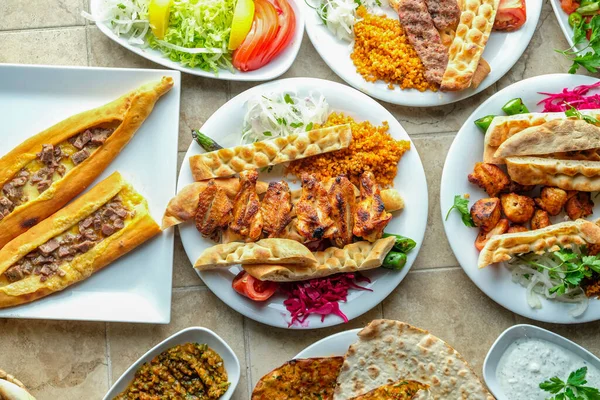 Meat Dishes Pastries Turkish Appetizers — Stock Photo, Image