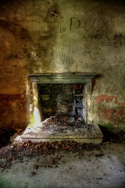 Chimney Fireplace Abandoned House Forest Switzerland — Stock Photo, Image
