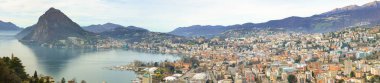 Lugano sabahı. Panorama manzaralı göl ve şehir. Ticino- İsviçre