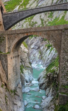 Şeytan Köprüsü, St. Gotthard geçidi, İsviçre