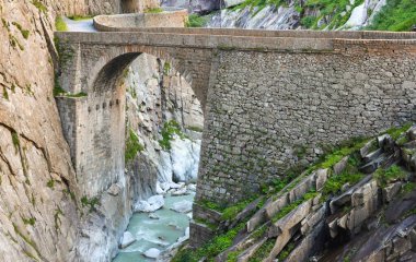 Şeytan Köprüsü, St. Gotthard geçidi, İsviçre