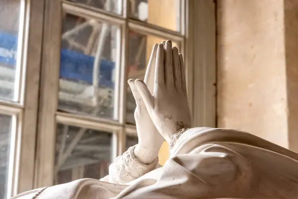 Scultura Marmo Posizione Preghiera Versailles — Foto Stock