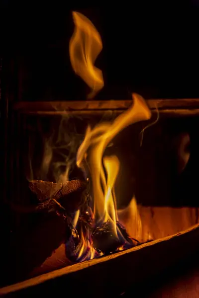 Closeup Shot Burning Wood Fireplace — Stock Photo, Image